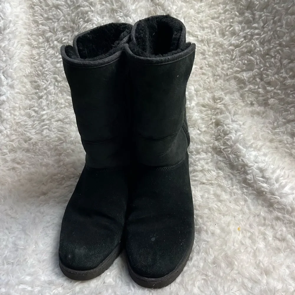 UGG Amie leather black suede sheepskin Wedge Wool Shearling lining SZ9